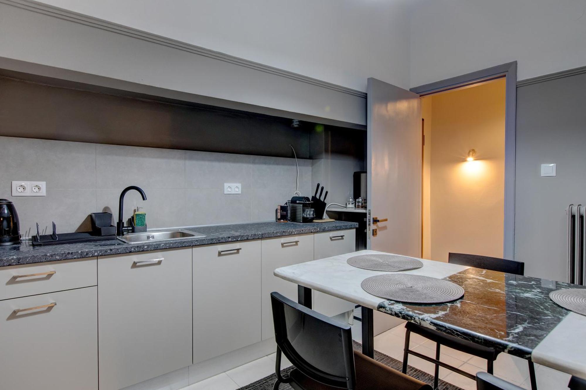 Aristotelous Family & Friends Two Bedrooms & Two Living Rooms Apt Salonicco Esterno foto